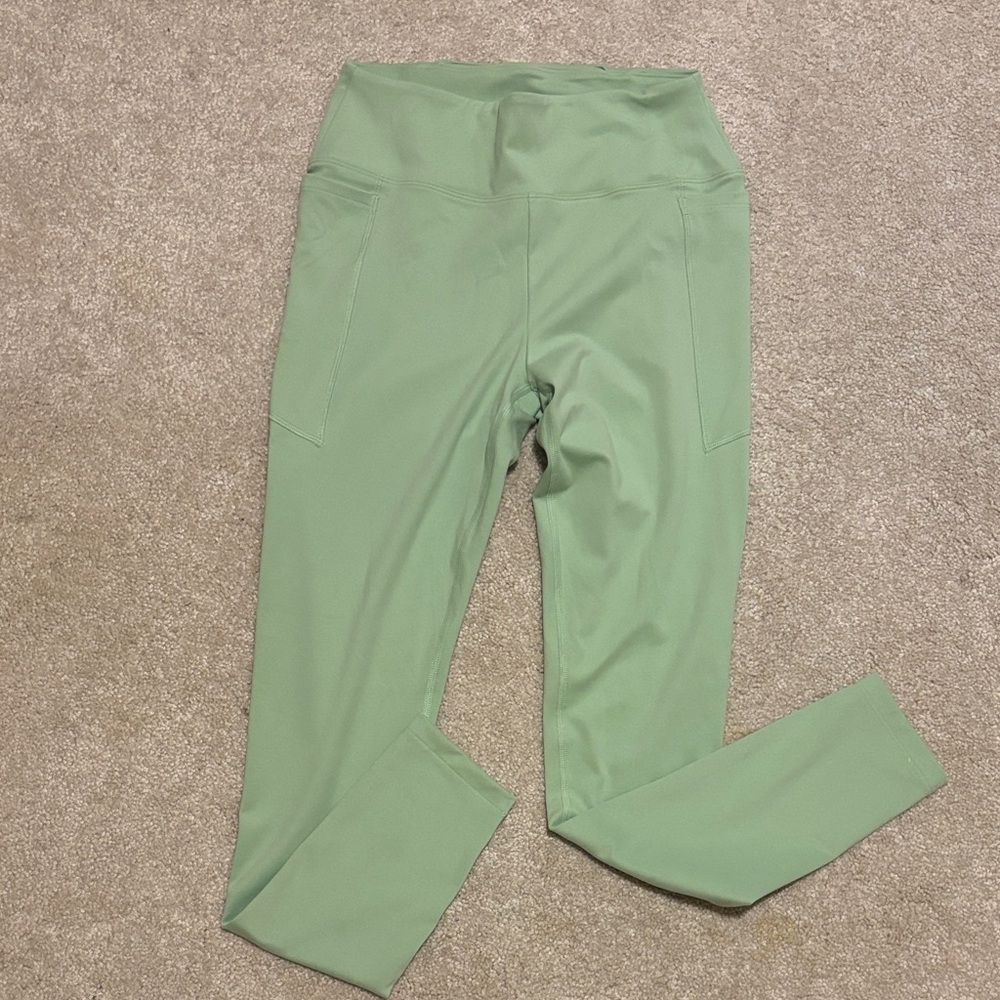 PINK Victoria's Secret Sage/Pistschio Leggings